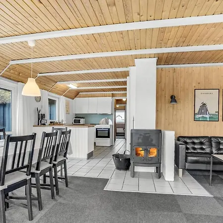 Nice Home In Vejers Strand With Wifi Vejers Strand