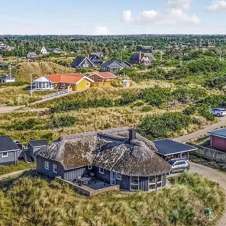 Semesterbostad Nice Home In Vejers Strand With Wifi