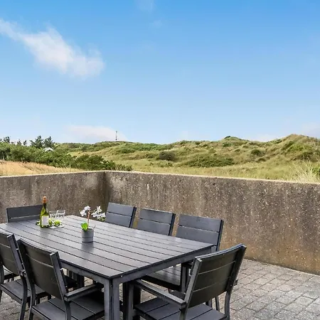 Semesterbostad Nice Home In Vejers Strand With Wifi