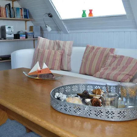 Nice Home In Vejers Strand With Wifi Semesterbostad *